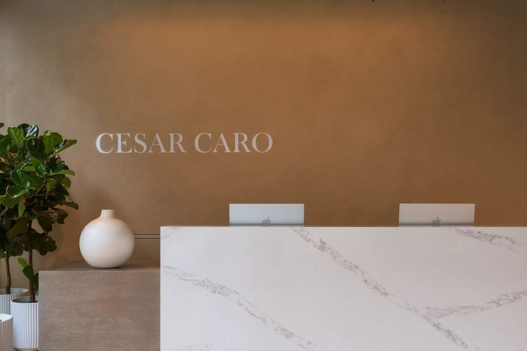 CESAR CARO