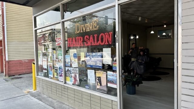Divine Salon