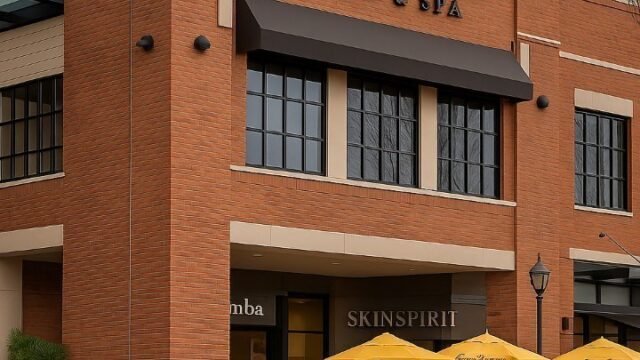 Gene Juarez Salon & Spa – University Village