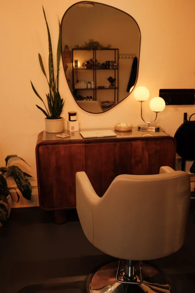 Scout Salon