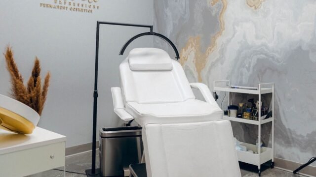 Sola Salon Studios