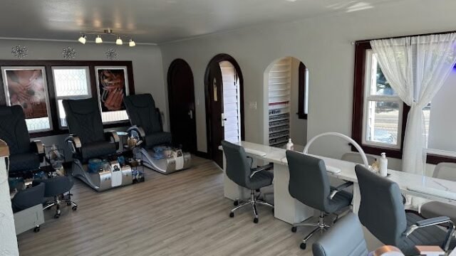 K Nails & Wax