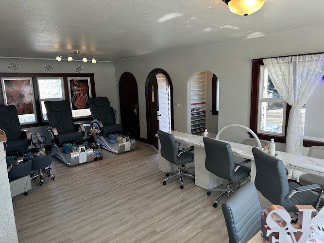 K Nails & Wax