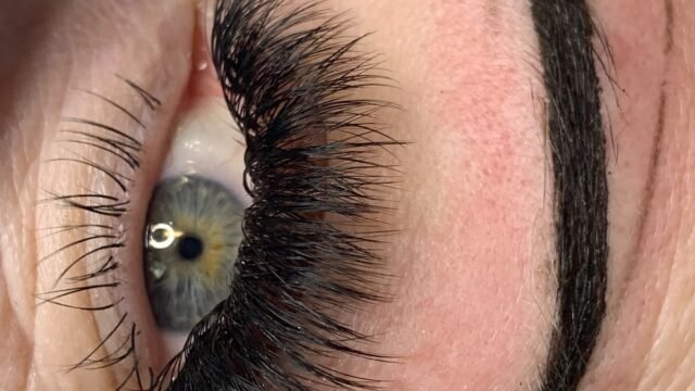 Lash Me Boutique