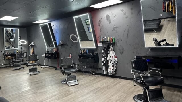 RightOnQ Barber Studio