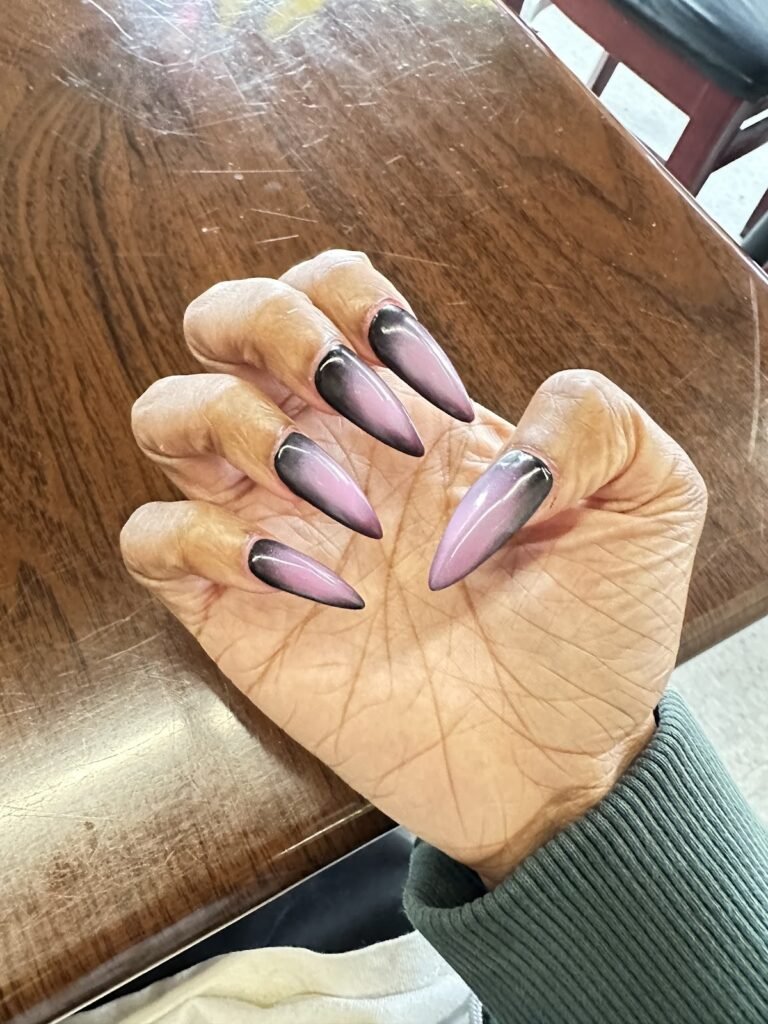 V Nails