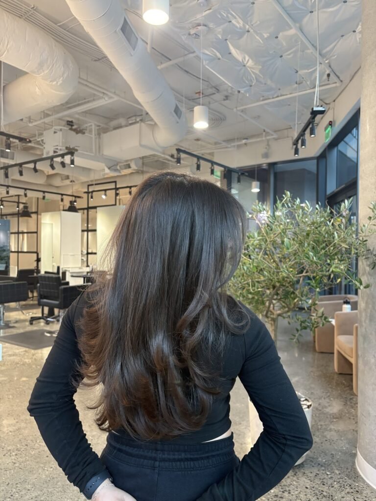 Salon 44