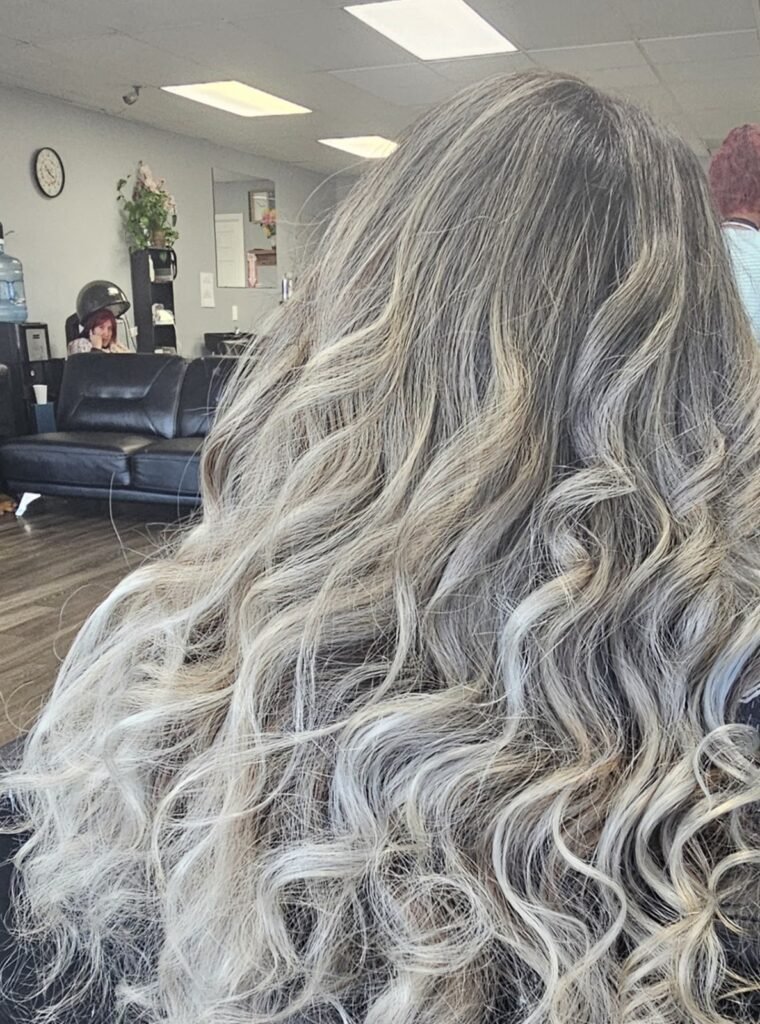 Hollylooks Beauty Salon