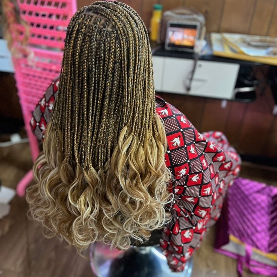 Samira African hair braiding
