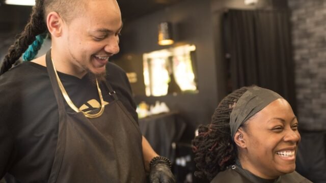 Mr. Naturalz Salon